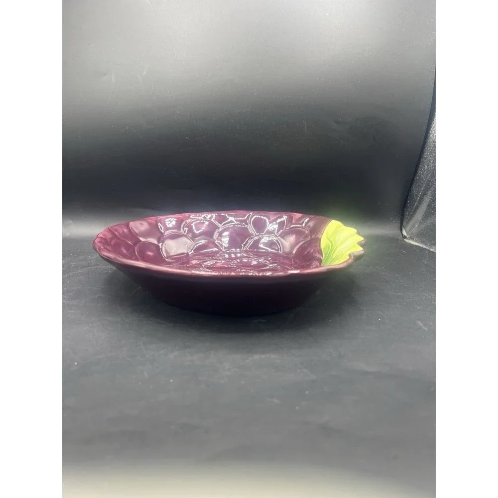 Plentiful Pantry 2006 Grape Stoneware Serving Baking Bowl Dish Purple 10”